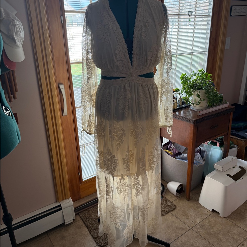 Torrid Festi Embroidered Lace Maxi Dress - Picture 2 of 11